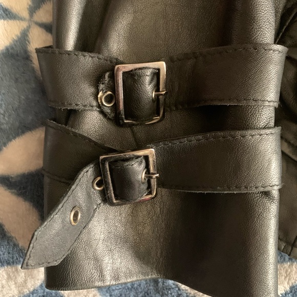 Danier Black Leather Jacket - Picture 8 of 9